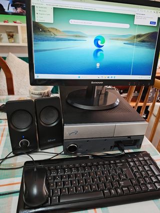 Ordenador  de  sobremesa o cambio por tablet