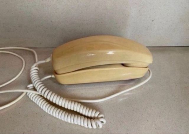 Teléfono vintage antiguo