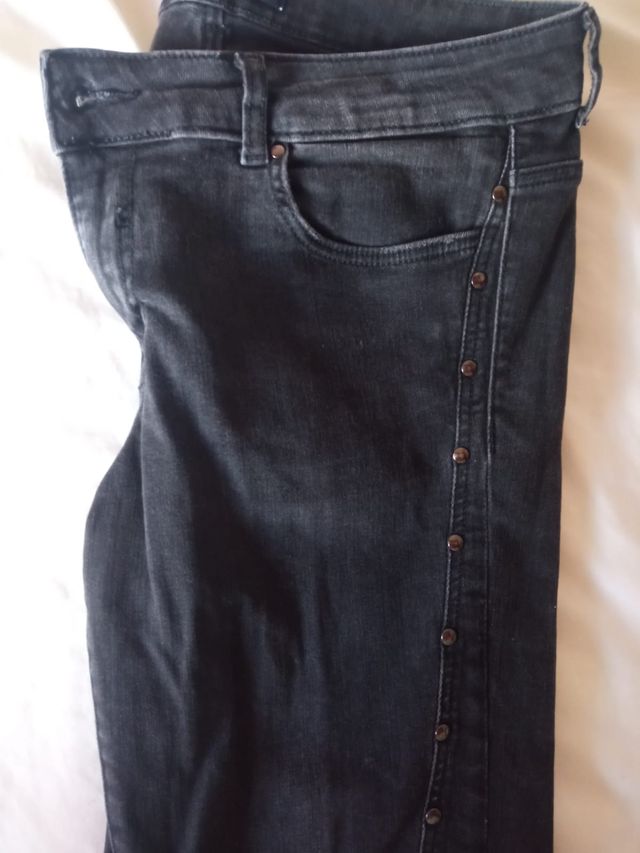 Vaquero elástico negro