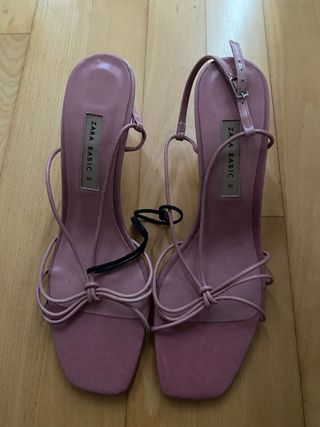 Sandalias rosa tacón mediano zara