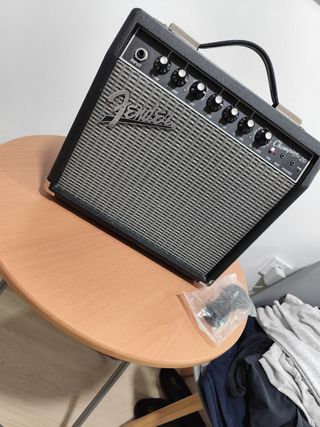 Ampli Fender champion20