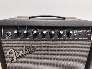 Ampli Fender champion20