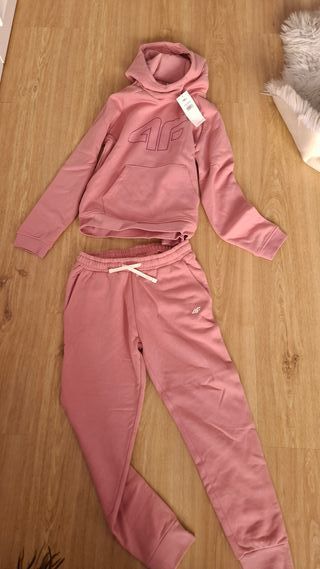 Conjunto deporte 4F