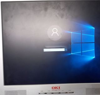 Monitor PC 15'' plateado