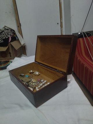 Caja madera antigua Joyas