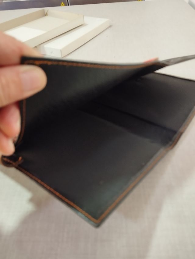 Carpeta documentos coche.