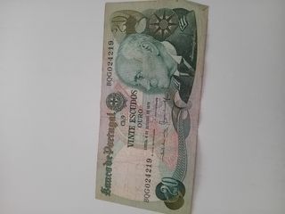 Billetes varios mirar fotos