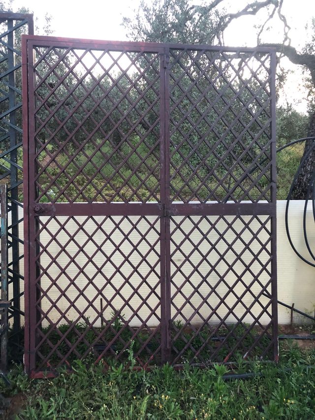 Puerta Jardín - Celosia Metálica