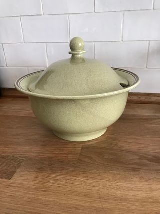 Sopera y lechera loza Pontesa