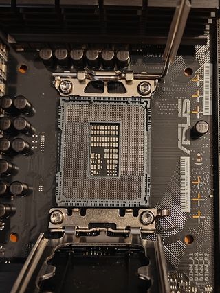 Placa base ASUS TUF GAMING B760M-PLUS D4