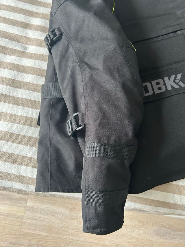 Cazadora moto DBK negra