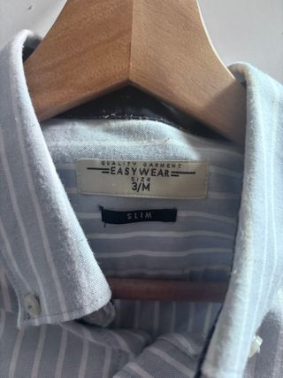 Camisa de rayas con coderas