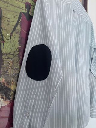 Camisa de rayas con coderas