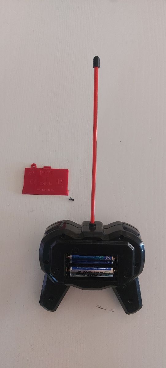 Coche teledirigido todoterreno