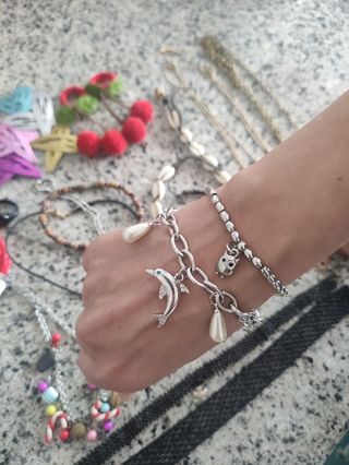 Pulsera plata charms delfines