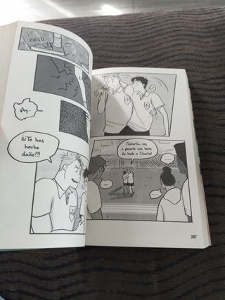 Heartstopper 2. Mi persona favorita: Los libros...