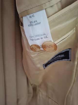 Traje beige Pierlorenzo talla 20