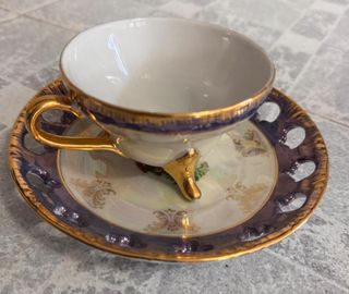 Tazzina in porcellana da collezione con piatto