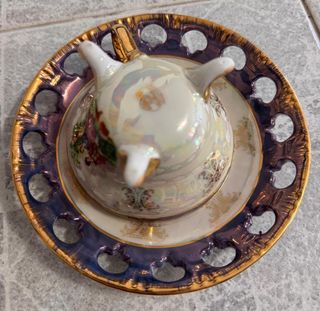 Tazzina in porcellana da collezione con piatto