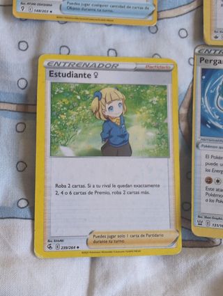 10 cartas Pokémon: Entrenador y 1 Energía