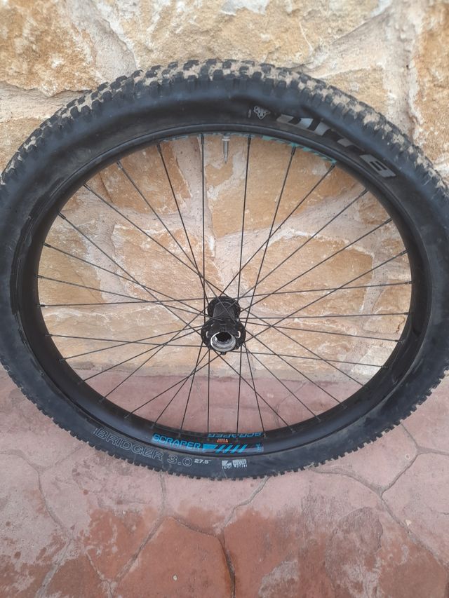 Ruedas 27,5 Plus cannondale suspensión lefty