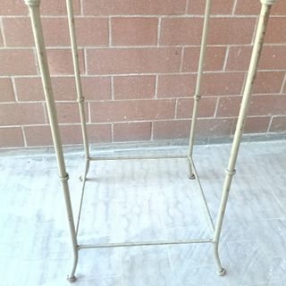 Sgabello in ferro battuto quadrata altezza 64,5 cm