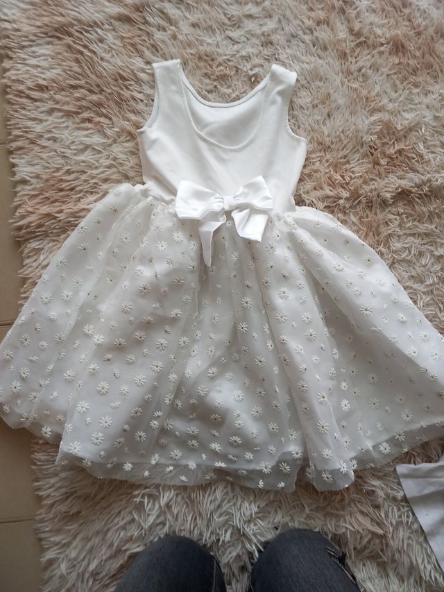 Vestido blanco niña
