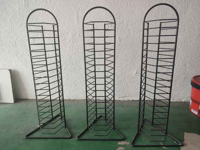 3 Torres para CDs - Metalicas