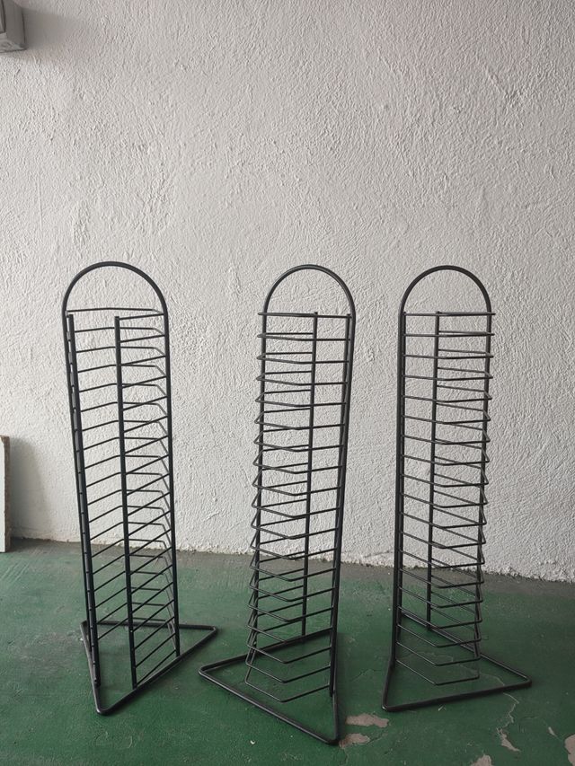 3 Torres para CDs - Metalicas
