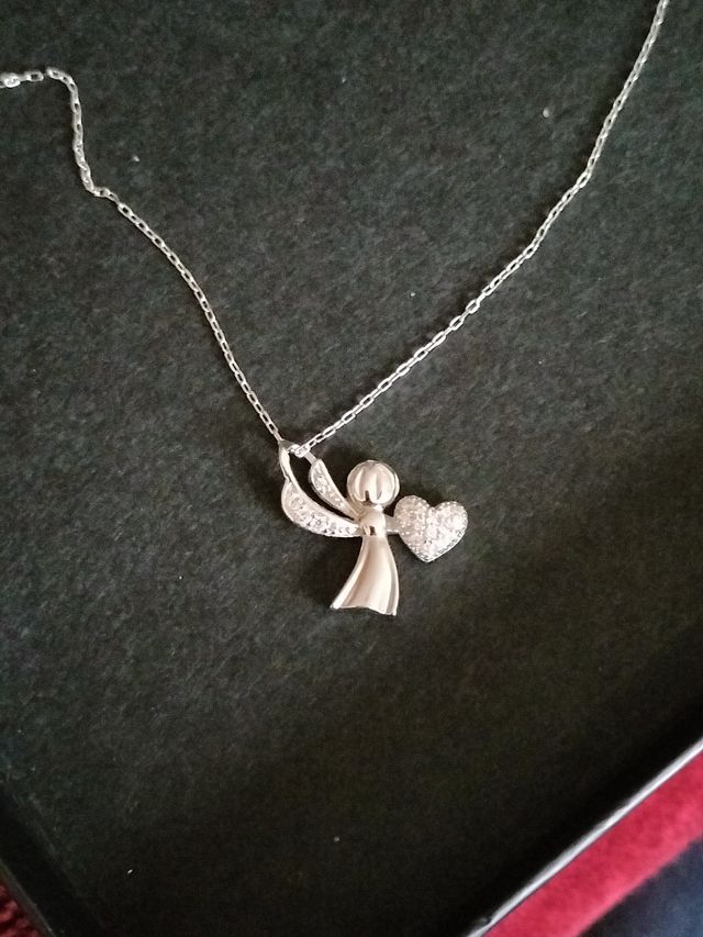 Fio em prata com anjo