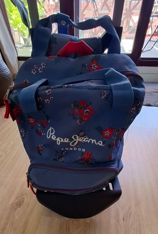 Mochila Pepe Jeans con ruedas