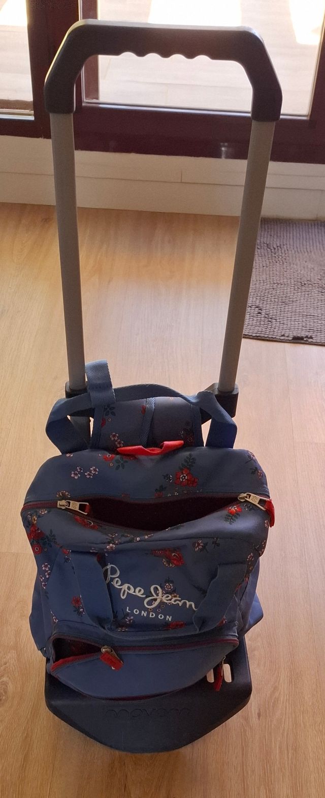 Mochila Pepe Jeans con ruedas