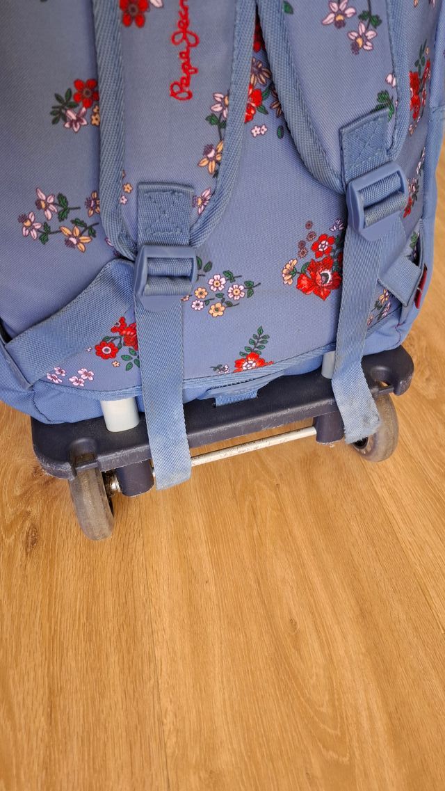 Mochila Pepe Jeans con ruedas