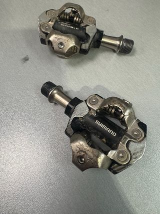 Pedales Shimano XT 8100 