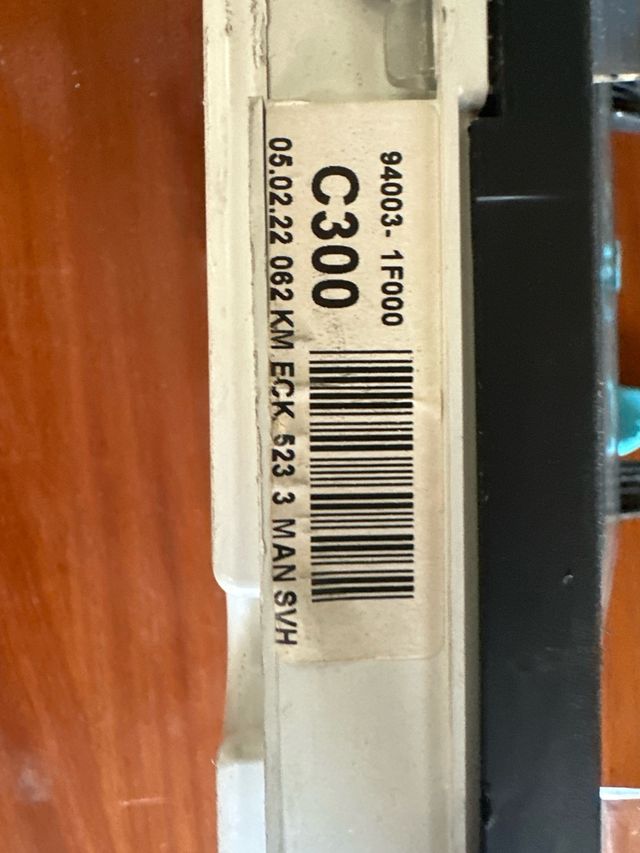 Cuadro instrumentos kia sportage 940031F000