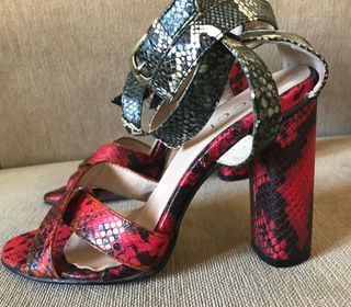 Sandalias romanas Gucci