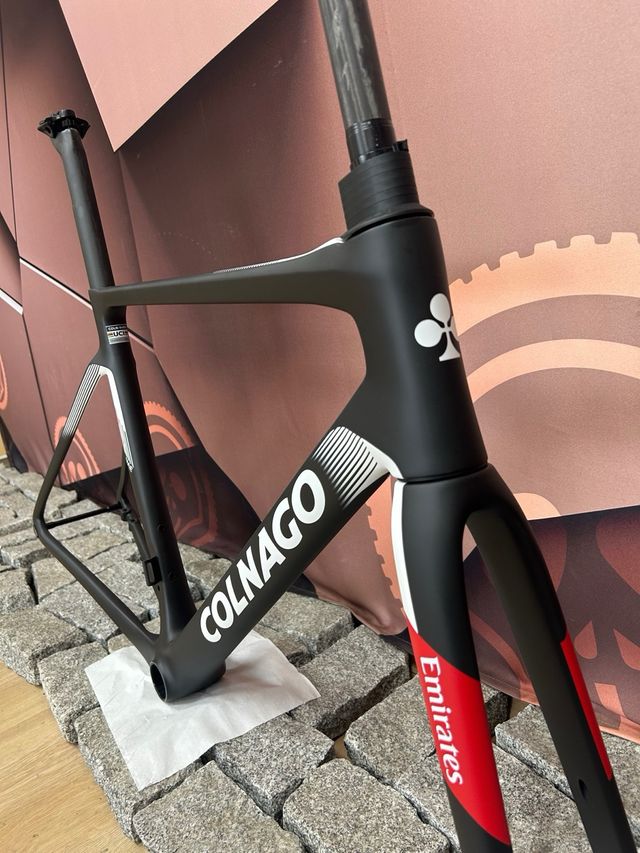Kit Cuadro Colnago V4RS UAE