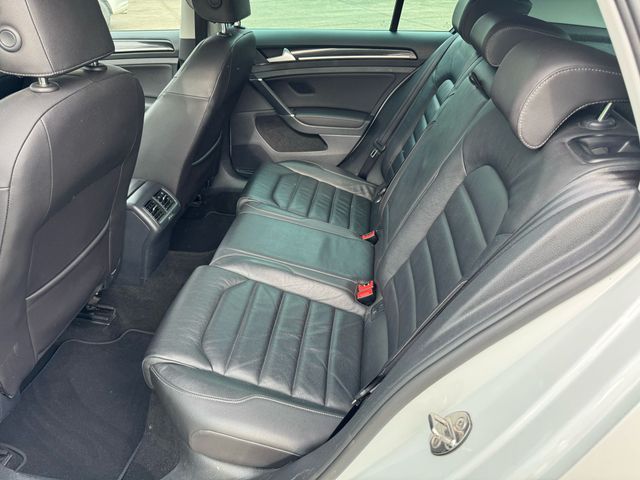 Volkswagen Golf R-LINE TDI 150CV