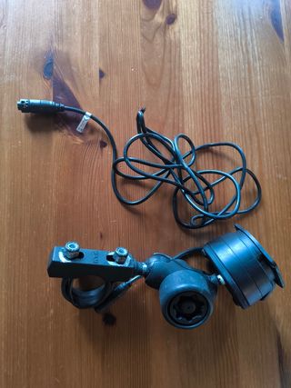 Soporte TomTom con cable para batería