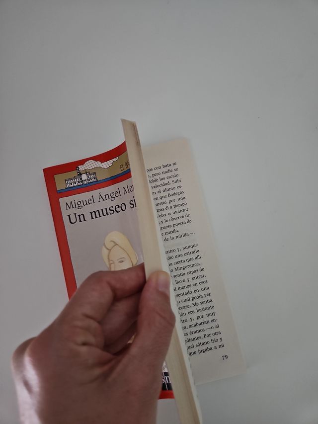 Un Museo Siniestro (Coleccion El Barco de Vapor)