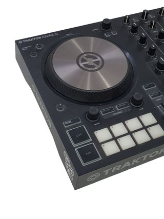 Native Instruments Traktor Kontrol S2 MK3 