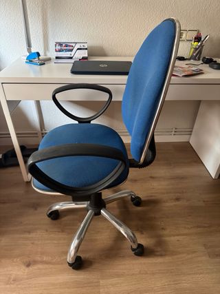 Silla oficina giratoria azul
