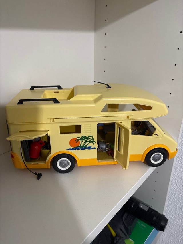 Caravana Playmobil familiar