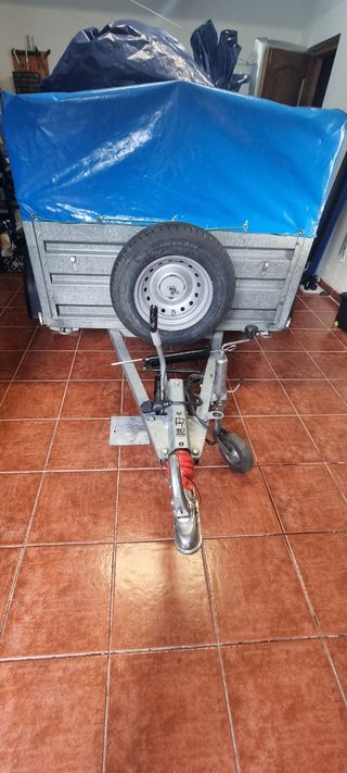 Remolque coche Trunque 2.12 m x1.22m 2010