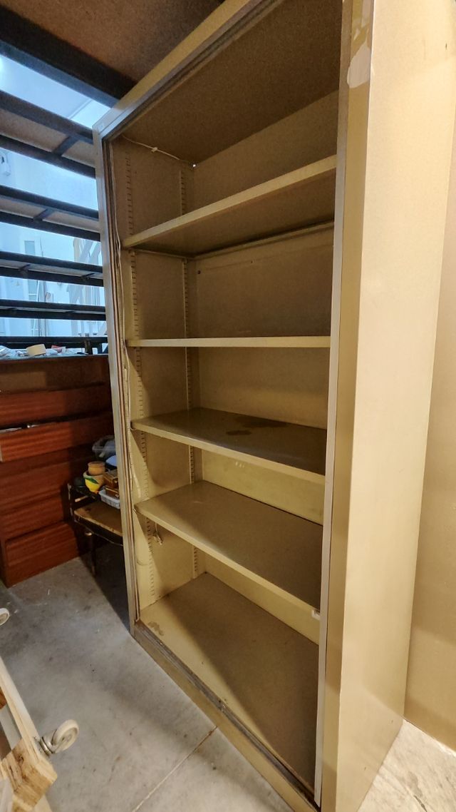 Estantería metálica