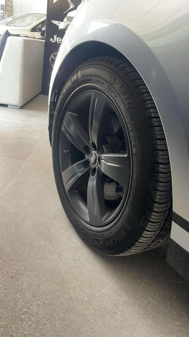 Juego de llantas Land Rover