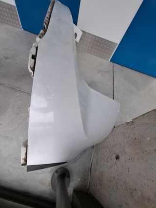 FORD KUGA Mk1 PARACHOQUES TRASERO