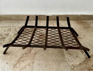 Soporte para leña de chimenea en metal negro