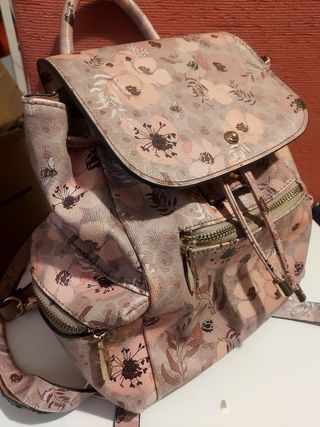 Mochila floral rosa doble cierre