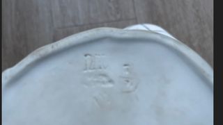 Porcelana Lladró 26 cm Joven con cerditos